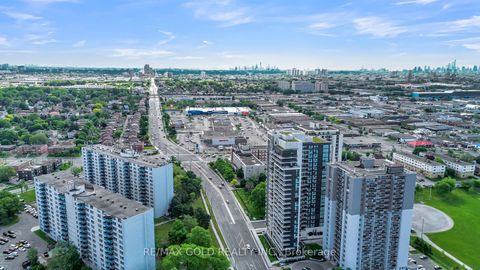 Photo 13 at 1305 - 1461 Lawrence Avenue W, Amesbury, Toronto