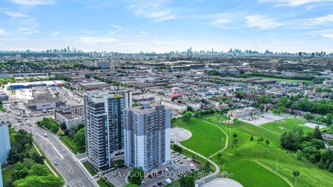 Photo 14 at 1305 - 1461 Lawrence Avenue W, Amesbury, Toronto