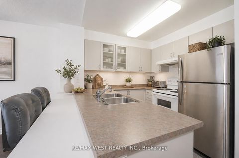 Photo 4 at 1717 - 188 Doris Avenue, Willowdale East, Toronto