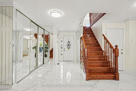 Photo 2 at 9 Glenheather Terrace, Rouge E11, Toronto