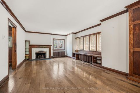 Photo 5 at 138 Fallingbrook Road, Cliffside, Toronto