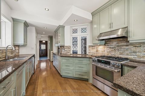 Photo 7 at 138 Fallingbrook Road, Cliffside, Toronto