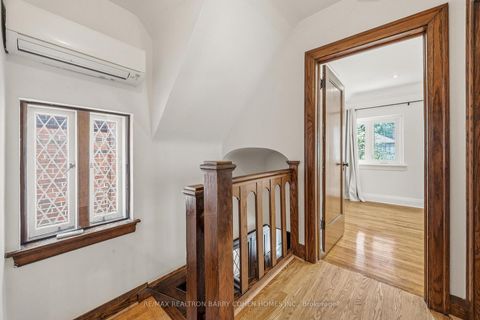 Photo 13 at 138 Fallingbrook Road, Cliffside, Toronto