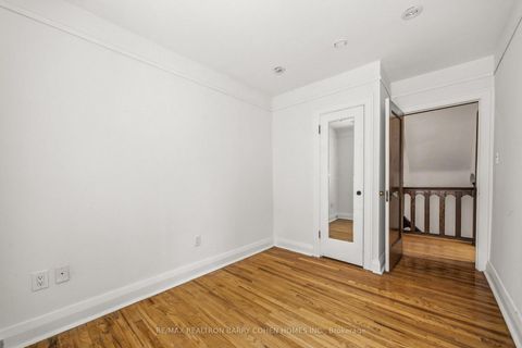 Photo 17 at 138 Fallingbrook Road, Cliffside, Toronto
