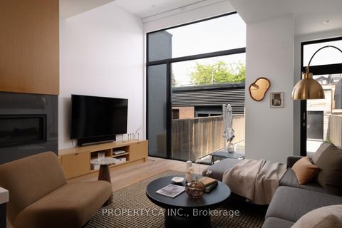 Photo 8 at 165 Lisgar Street, Niagara, Toronto