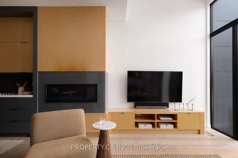 Photo 10 at 165 Lisgar Street, Niagara, Toronto