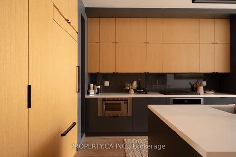 Photo 11 at 165 Lisgar Street, Niagara, Toronto