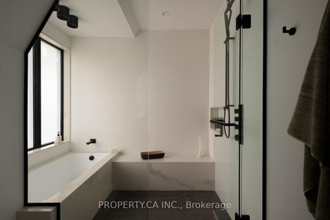 Photo 28 at 165 Lisgar Street, Niagara, Toronto