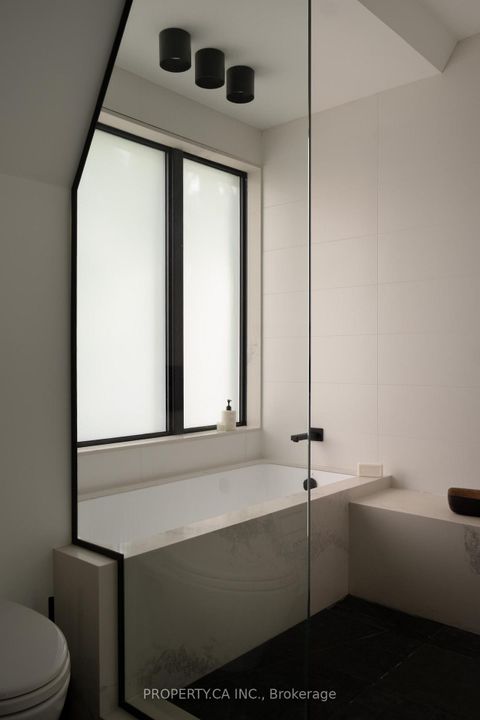 Photo 29 at 165 Lisgar Street, Niagara, Toronto