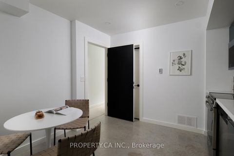 Photo 40 at 165 Lisgar Street, Niagara, Toronto