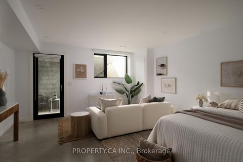 Photo 42 at 165 Lisgar Street, Niagara, Toronto