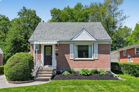 Photo 0 at 32 Rockwood Drive, Cliffcrest, Toronto