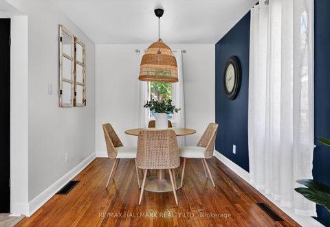 Photo 9 at 32 Rockwood Drive, Cliffcrest, Toronto