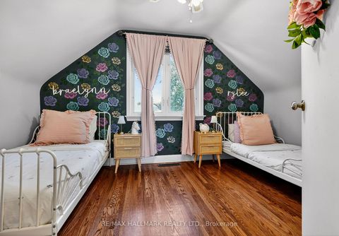 Photo 20 at 32 Rockwood Drive, Cliffcrest, Toronto