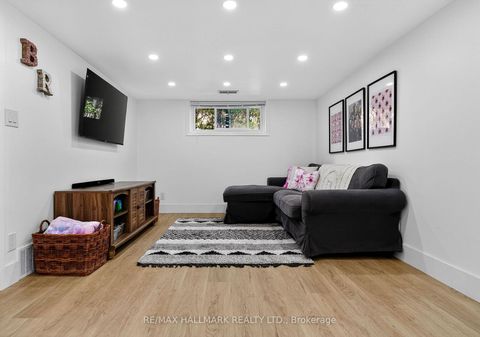 Photo 23 at 32 Rockwood Drive, Cliffcrest, Toronto