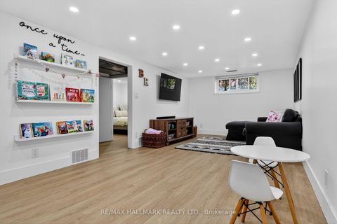 Photo 24 at 32 Rockwood Drive, Cliffcrest, Toronto