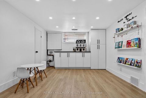Photo 25 at 32 Rockwood Drive, Cliffcrest, Toronto