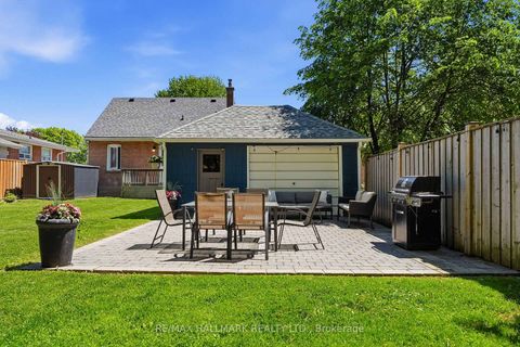 Photo 32 at 32 Rockwood Drive, Cliffcrest, Toronto