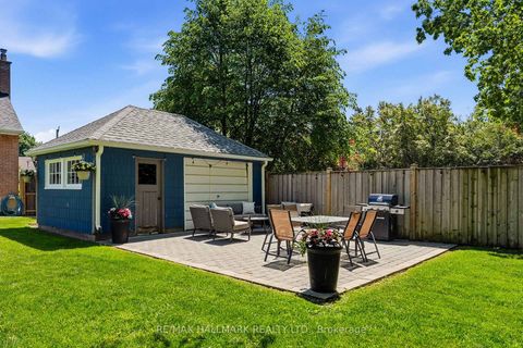 Photo 33 at 32 Rockwood Drive, Cliffcrest, Toronto