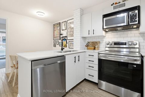 Photo 9 at 804 - 105 Victoria Street, Yonge Corridor, Toronto