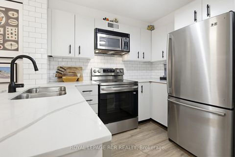 Photo 10 at 804 - 105 Victoria Street, Yonge Corridor, Toronto