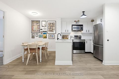Photo 11 at 804 - 105 Victoria Street, Yonge Corridor, Toronto