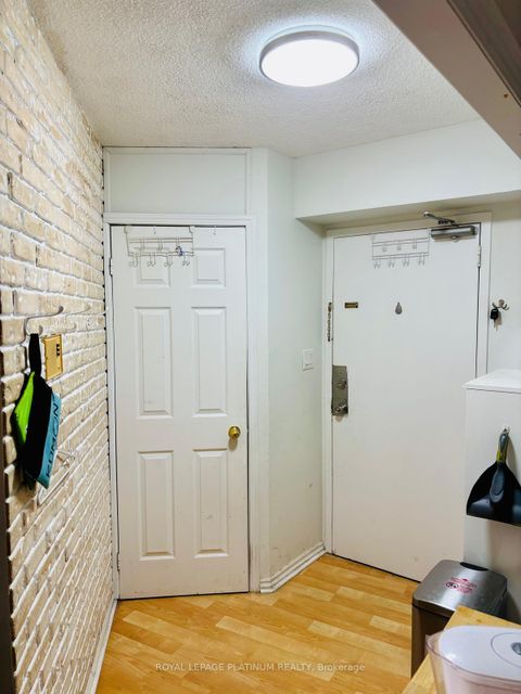 Photo 18 at 408 - 330 Dixon Road, The Westway, Toronto