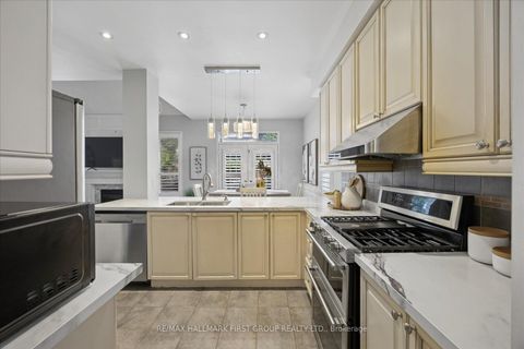 Photo 8 at 165 Northern Dancer Drive, Windfields, Oshawa