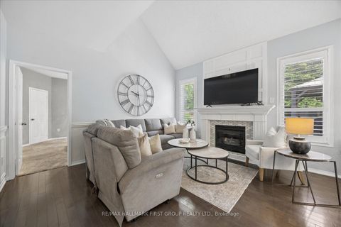Photo 9 at 165 Northern Dancer Drive, Windfields, Oshawa
