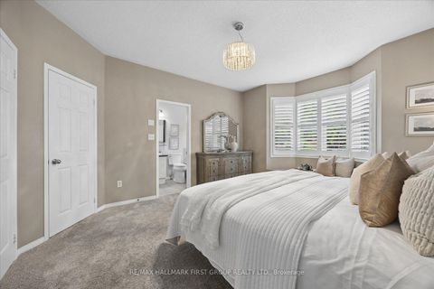 Photo 11 at 165 Northern Dancer Drive, Windfields, Oshawa