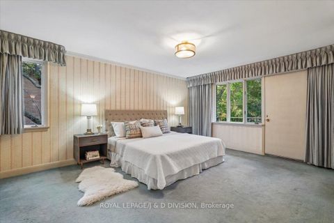 Photo 13 at 36 Medalist Road, Windfields, Toronto