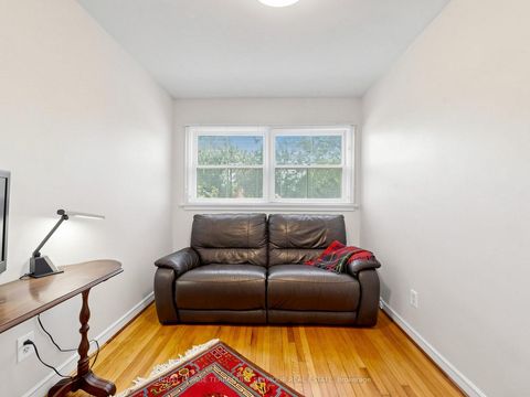 Photo 16 at 53 Vauxhall Drive, Dorset Park, Toronto