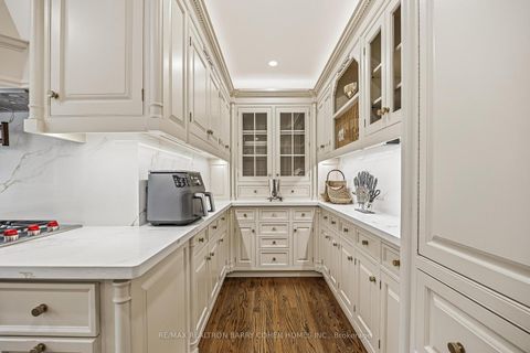 Photo 15 at 48 Old Yonge Street, York Mills, Toronto
