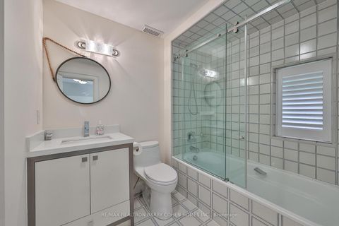 Photo 32 at 48 Old Yonge Street, York Mills, Toronto