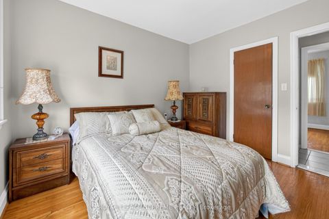 Photo 13 at 376 Rustic Road, Maple Leaf, Toronto