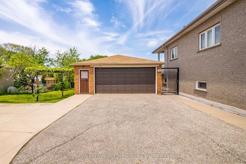 Photo 41 at 376 Rustic Road, Maple Leaf, Toronto