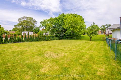 Photo 47 at 376 Rustic Road, Maple Leaf, Toronto