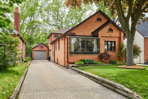 Photo 1 at 10 Queensgrove Road, Cliffside, Toronto