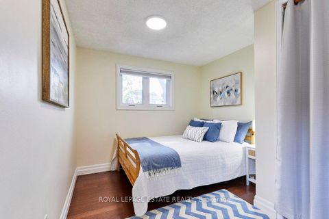 Photo 33 at 10 Queensgrove Road, Cliffside, Toronto