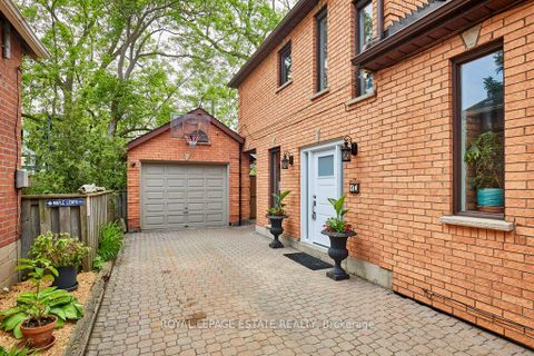 Photo 37 at 10 Queensgrove Road, Cliffside, Toronto