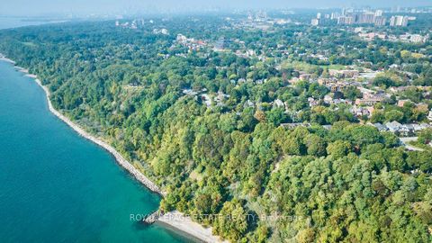 Photo 38 at 10 Queensgrove Road, Cliffside, Toronto