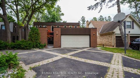 Photo 0 at 47 Robinter Drive, Newtonbrook East, Toronto