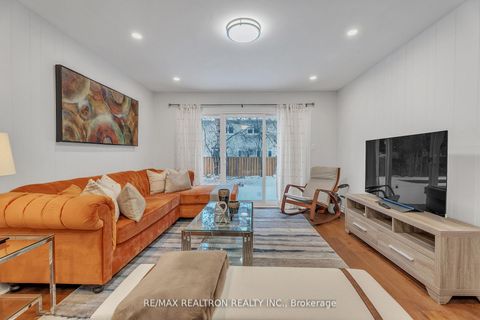 Photo 16 at 47 Robinter Drive, Newtonbrook East, Toronto