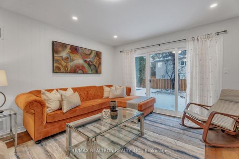 Photo 19 at 47 Robinter Drive, Newtonbrook East, Toronto