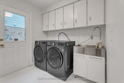Photo 21 at 47 Robinter Drive, Newtonbrook East, Toronto