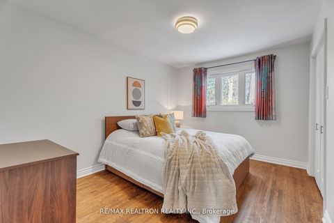 Photo 32 at 47 Robinter Drive, Newtonbrook East, Toronto