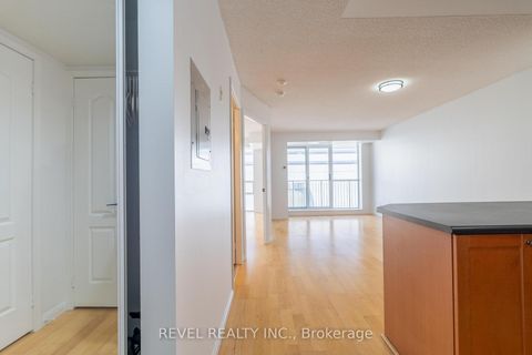 Photo 5 at 1010 - 18 Stafford Street, Niagara, Toronto