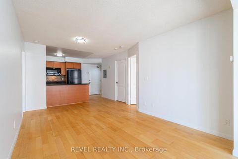 Photo 8 at 1010 - 18 Stafford Street, Niagara, Toronto
