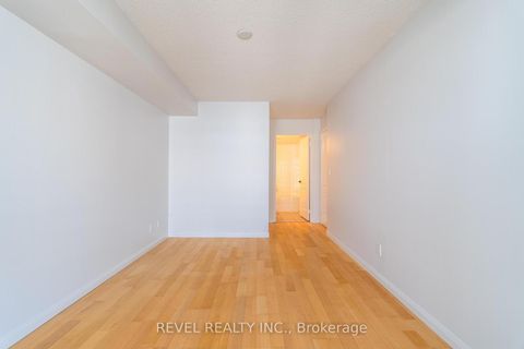 Photo 13 at 1010 - 18 Stafford Street, Niagara, Toronto