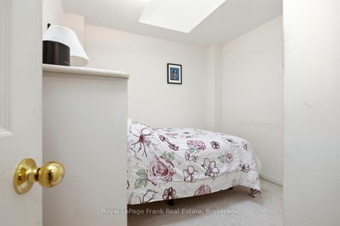 Photo 13 at 31 Linnell Street, Central East, Ajax